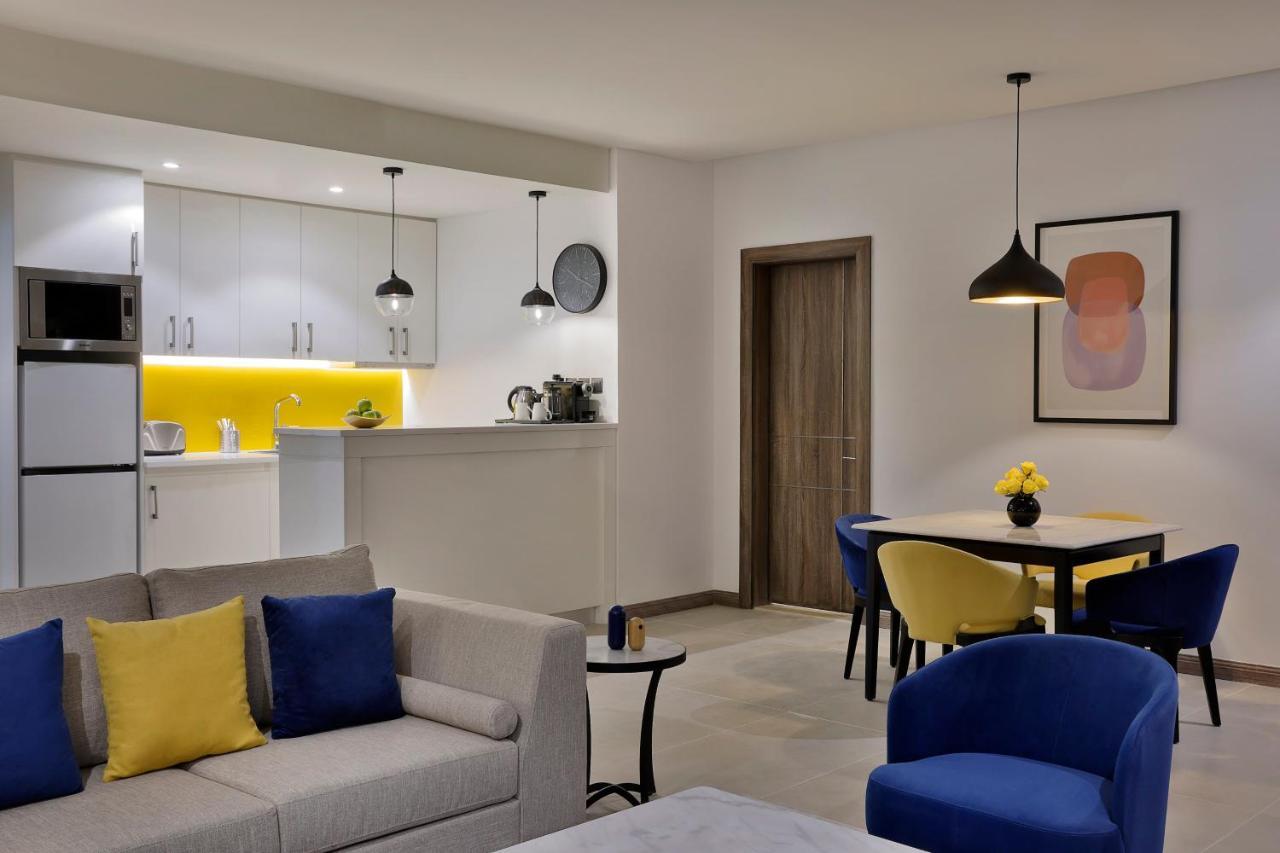 Voco Al Khobar By Ihg Hotel Exterior photo A typical apartment at the hotel
